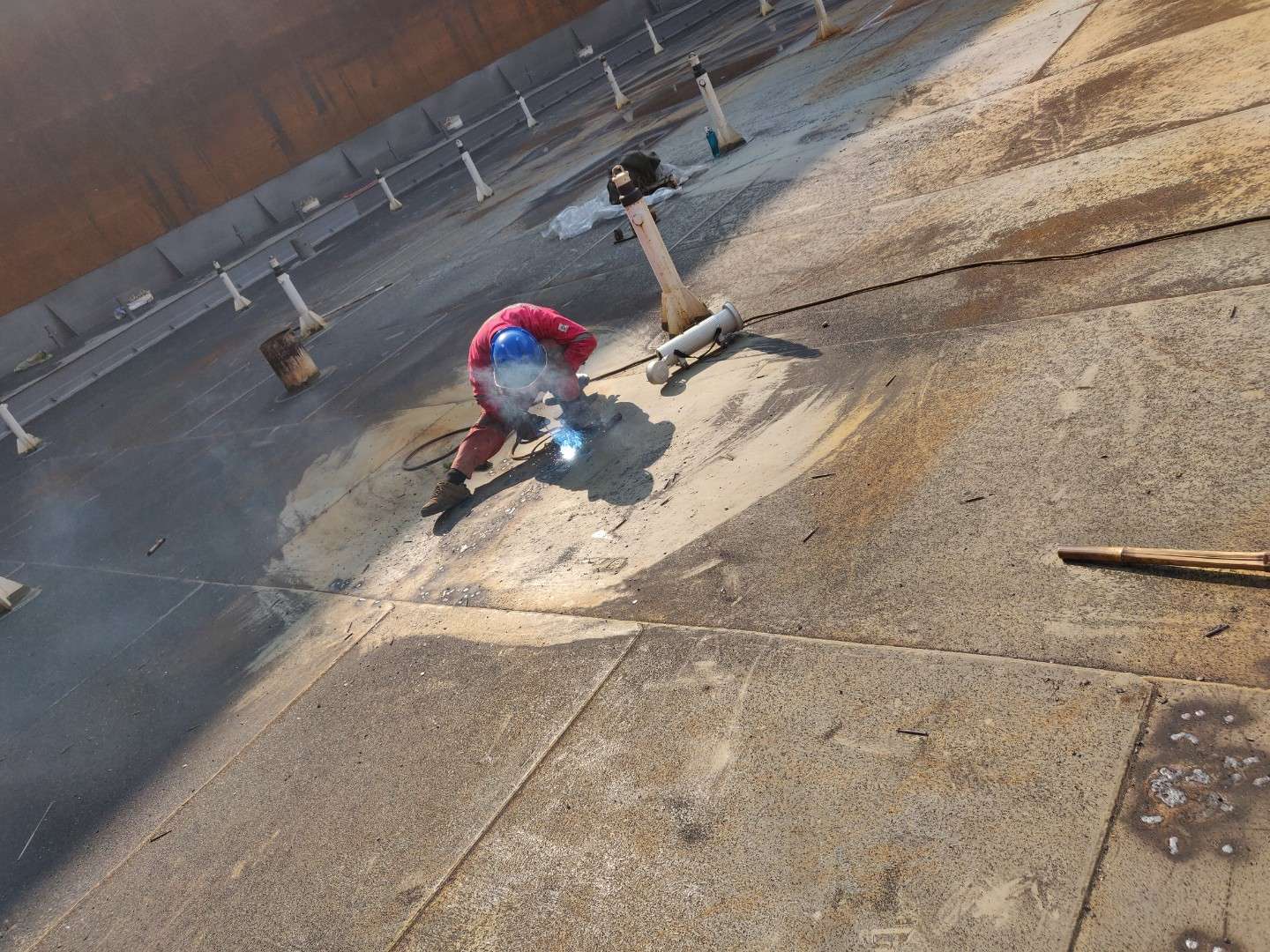 寧波商儲(chǔ)123＃罐檢修施工